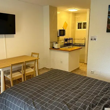 Lägenhet Estudio Hercules 18 *